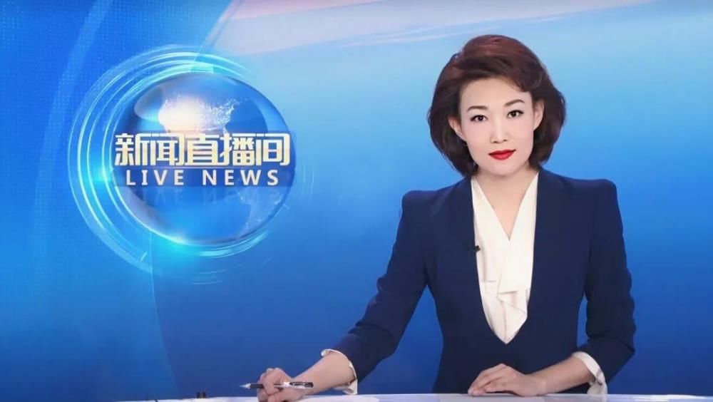 央视主持人|劳模李梓萌,为工作戴13年假发套,43岁成大龄剩女