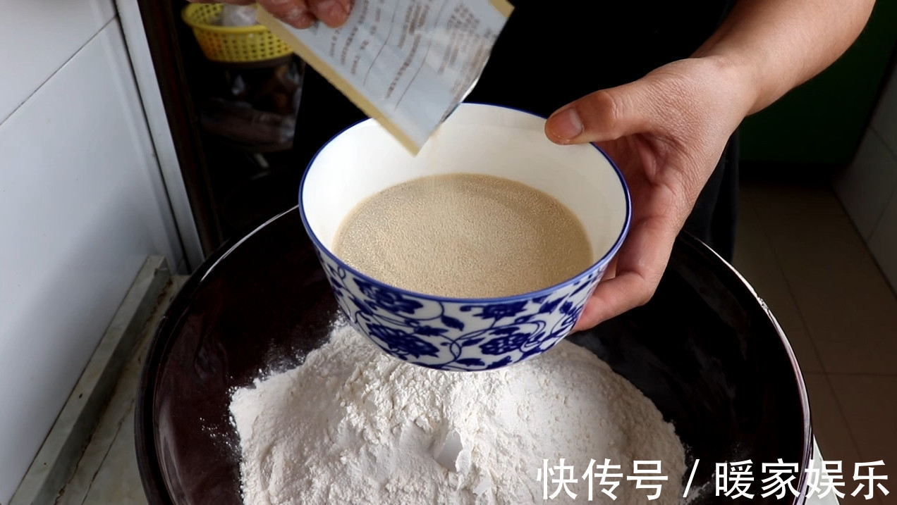 蒸馒头，最好不要直接蒸，3个小诀窍，馒头松软好吃，不塌陷