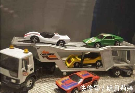 父子俩|3岁孩子每天玩玩具车,导致眼睛几乎失明,这类玩具家长别再买了