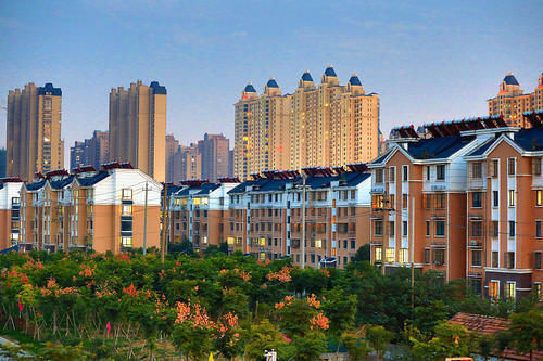 下雨天|买房到底选几楼?建筑学家:这3层是“黄金楼层”,比较抢手!