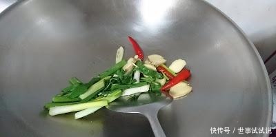 卤牛腱时,记住不能放它,放它这锅就废了,怪不得牛肉又柴又难吃