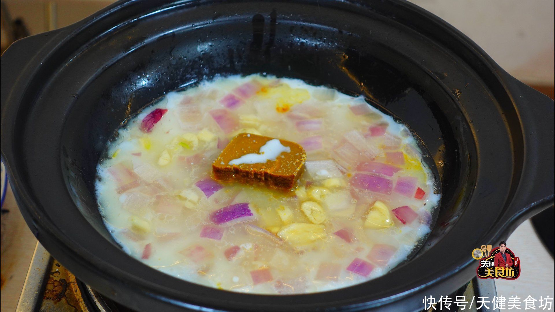 大虾的新吃法，这样做鲜香美味，营养丰富，好吃极了