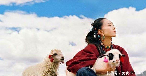 生活|20年来没剪过指甲，私人问题需要别人伺候她过着慈禧般的生活