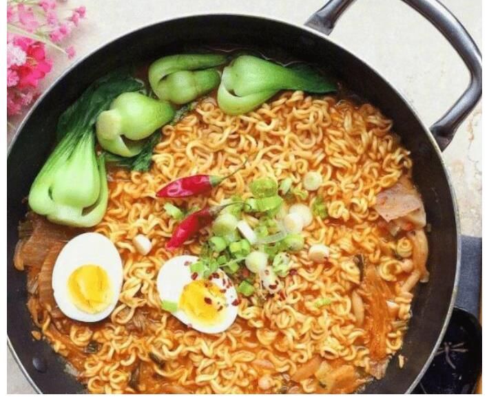 销量|新式泡面席卷国内市场，凭借出彩口感和价格，月销量高达几百万袋