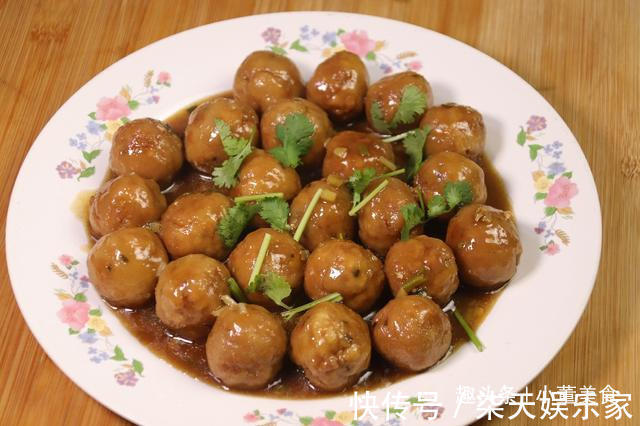秋天要多吃豆腐,教你好吃的做法,鲜嫩美味,比大鱼大肉都好吃