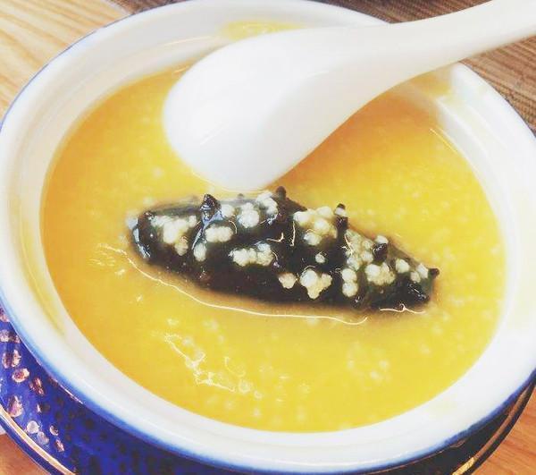 煮小米粥时,直接煮是大错特错的,少了这1步,不出油营养也不高