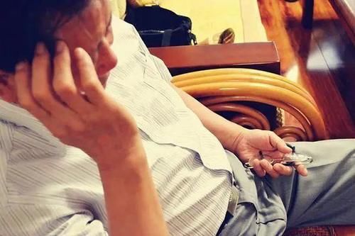 身体不适|50岁后，睡眠时间不再是8小时，最佳睡眠时间一起来看一下