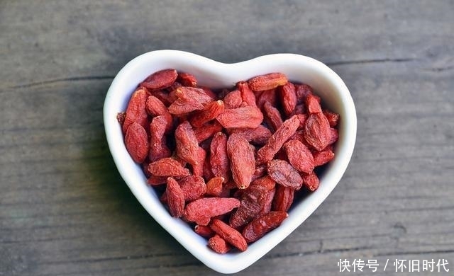 才能|枸杞要晚上吃才能发挥功效?文章告诉你答案!