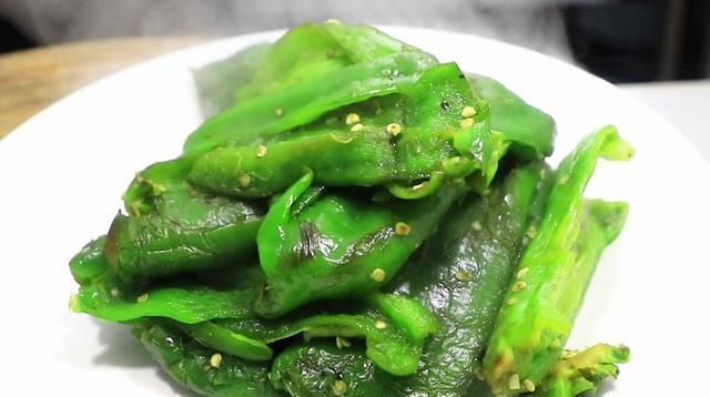 维c片|很多人都不懂这蔬菜维C含量最高,是番茄的10多倍,一斤才2块钱