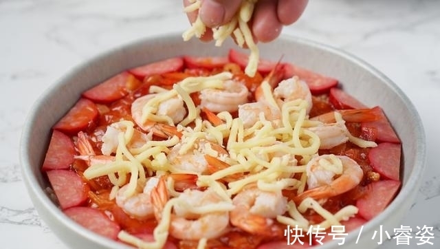 鲜虾|剩米饭别浪费,加些料烤一烤,色彩缤纷,奶香浓郁,孩子们抢着吃