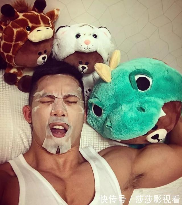 健身|泰国“最帅和尚”还俗,出家4年每天都不忘健身,还俗后成为模特