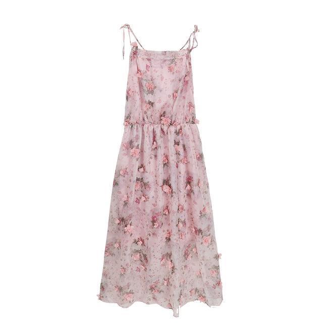 连衣裙 穿上修身连衣裙,美得像个小妖精