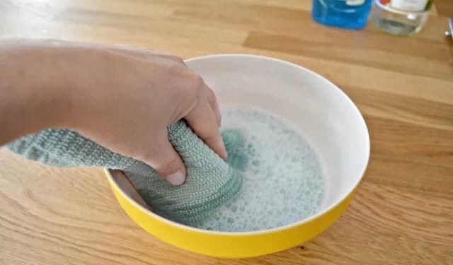 墙壁脏了不用重新粉刷，学会这几招，洁白如新~