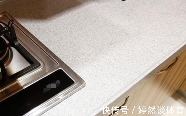 橱柜|洁净厨房下,橱柜台面选择和保养太重要了,5个细节要知道