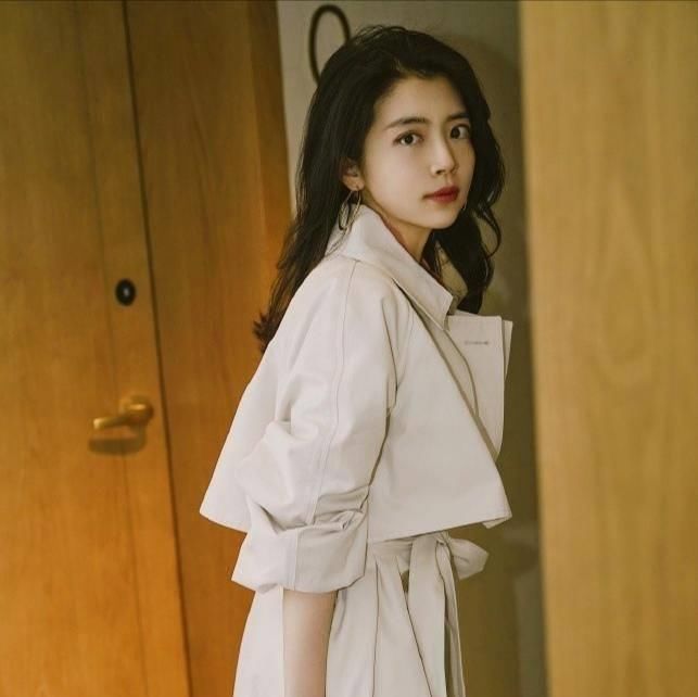 时尚博主三木博主的穿搭，初春必备的时尚单品