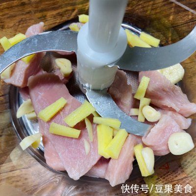 原来做年夜菜｜金玉满堂·0失败黄金蛋饺这么简单