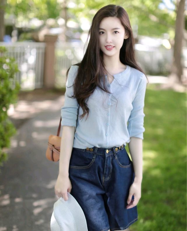 搭配|想要穿出高级感，选择的服装款式就要有特点，需要合理搭配