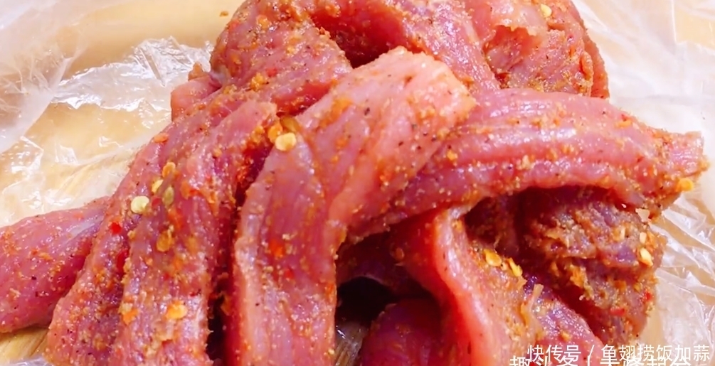 越香真|香辣手撕牛肉干,做法简单易学,刷剧必备小零食,越嚼越香真过瘾