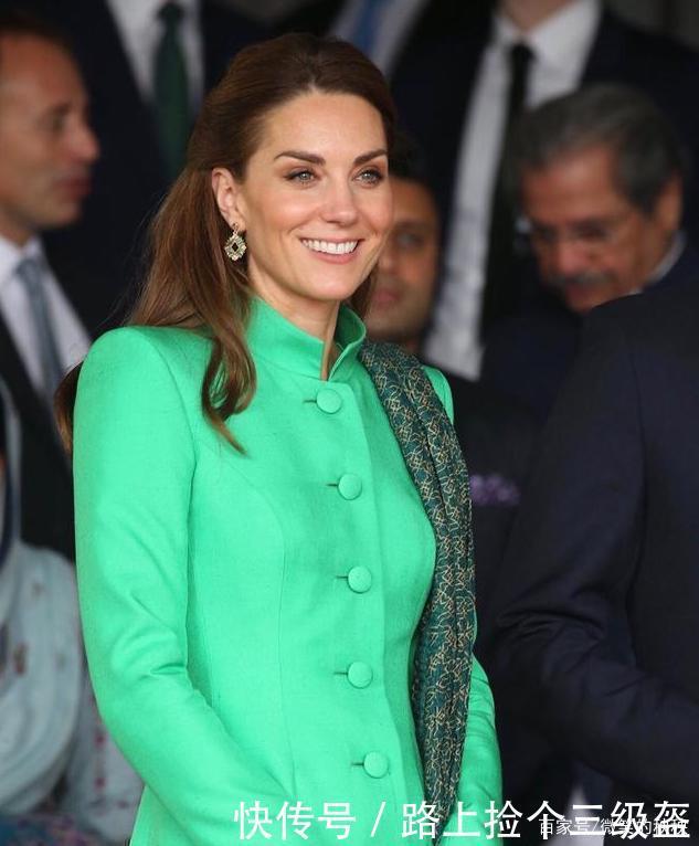 只要够美貌,品牌不重要!凯特王妃的“耳环经”,实用又优雅