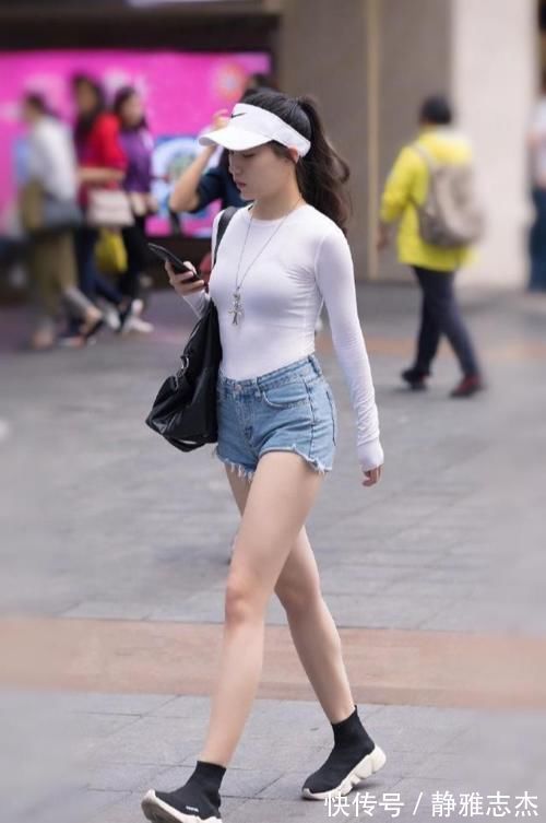 条条大路通罗马|选一条简单、修身的短裤，个性减龄，提升你的外表美