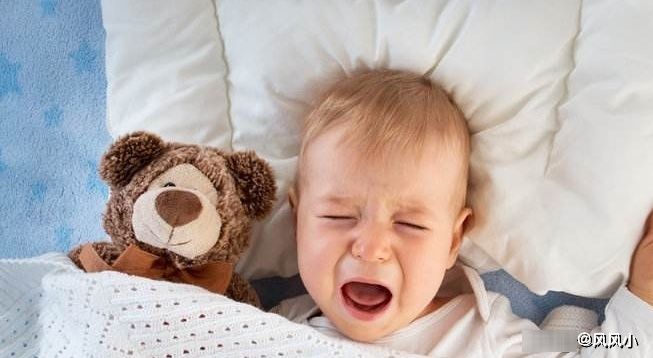 宝妈|何时给宝宝用“枕头”睡觉最好？这个时间有益于宝宝发育，别忽视