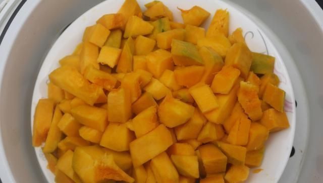 吃法|南瓜饼的美味新吃法,不蒸不炸,简单4步就完成,不错的家常美味