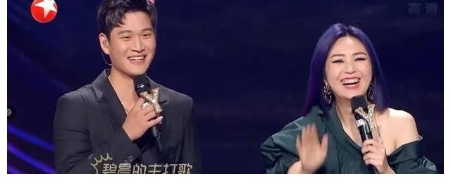 《我們的歌》楊千嬅周興哲退出比賽，曝露出合作舞臺的最大問題