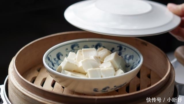 这菜味道鲜香口感滑嫩,全家都喜欢,每次吃得连汁都不剩