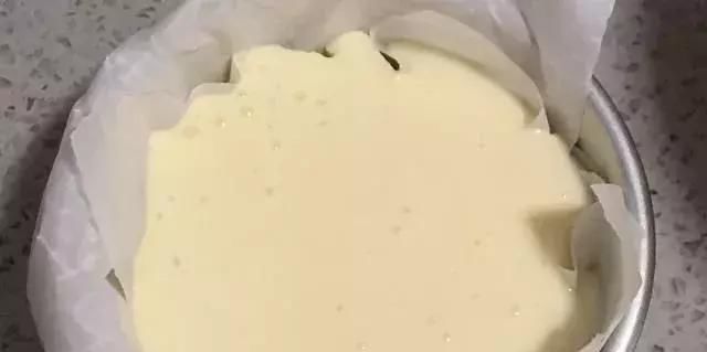 蛋糕这样做,简单又好吃,10分钟超快手,搅一搅,烤熟就能吃