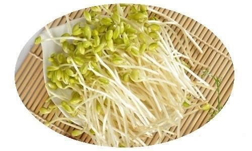 米粉不要煮着吃,换个花样做,让孩子爱上吃饭,营养还全面