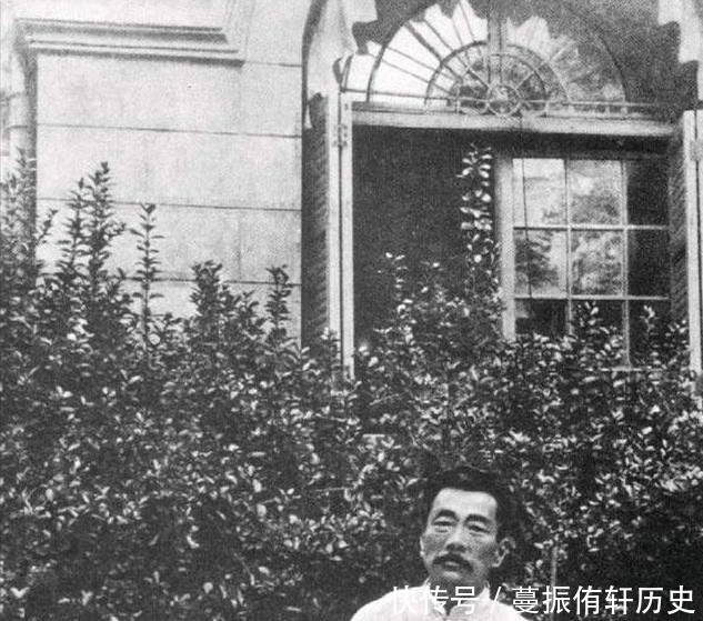 参加|她一辈子未生育,不参加丈夫葬礼,晚年由情敌供养,死后伶仃独葬