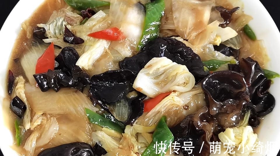 青辣椒|它有“素食之王”的美誉,鲜嫩爽滑,营养又美味,热量低,还养人