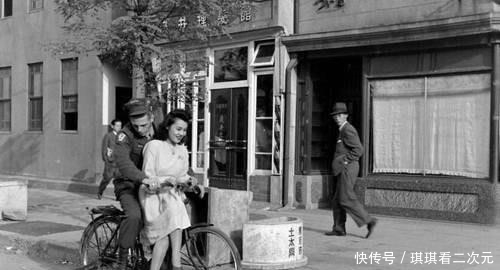 最美|日本老照片:图一在秀恩爱,最后一张是我见过最美的女子!