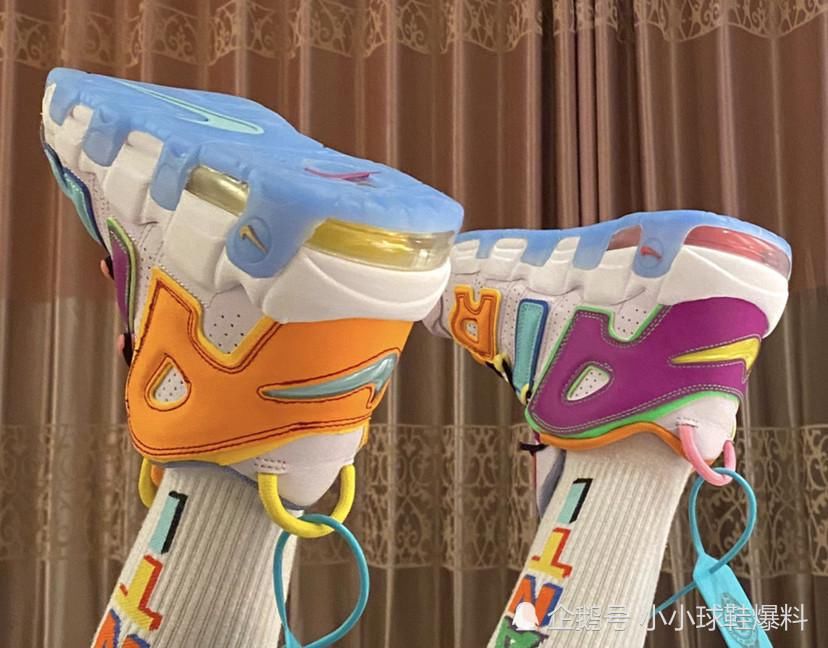 700多的时候你不冲，现在又要后悔了吧，多色拼接篮球鞋有点爱！
