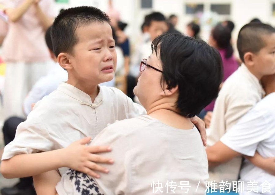 全国|儿子讨厌上学，父亲辞职带他全国旅游，如今孩子变化太明显