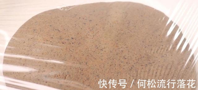 黑芝麻|平时别忘了多给孩子吃它，富含钙，加这几样简单一做，补脑长高个！