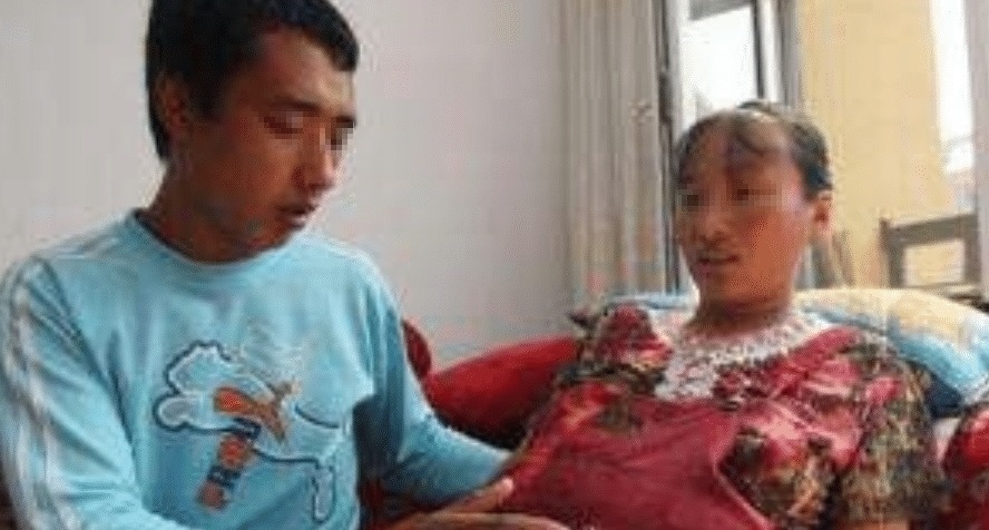 二胎政策|女子二胎怀三胞胎,家人整日发愁,生下孩子,全家人不愁反而乐了