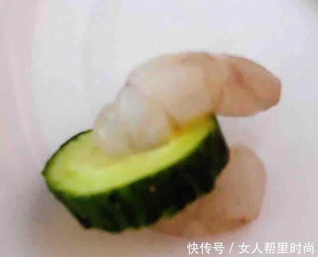 “它”对眼睛特别好,吃它,相当于吃2斤枸杞,保护视网膜防近视