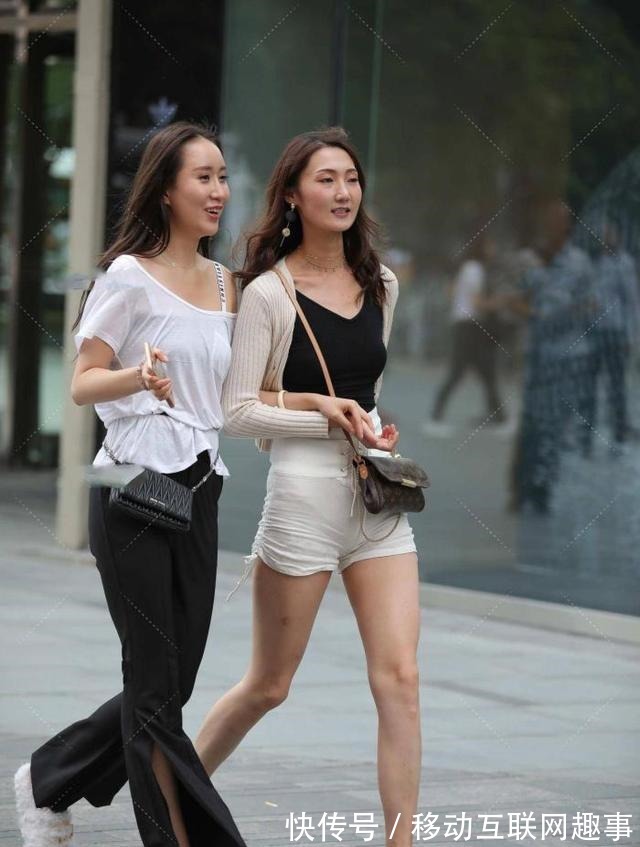 长裤 短裤与长裤的穿搭给人带来的感受不一样，你更喜欢哪种穿搭！