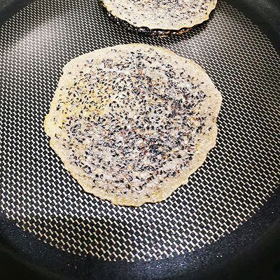 40g盐|缤纷下午茶——#蛋趣体验#蛋清芝麻酥饼