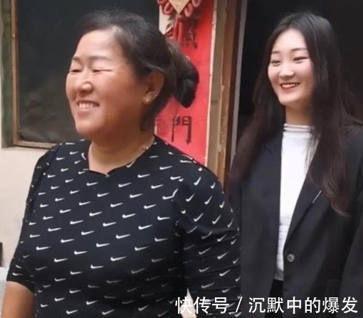 |陈亚男拍雪花变装段子,被指出回娘家住了,与朱小伟还在分居