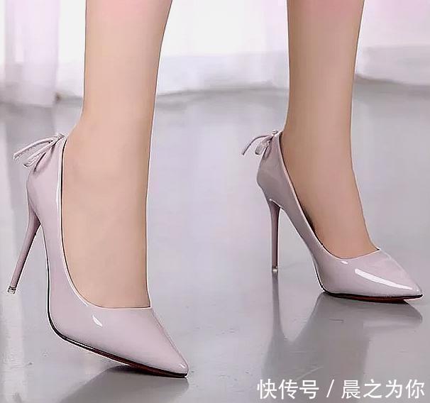 细跟鞋 细跟鞋时尚的款式,看起来既精致又美丽!