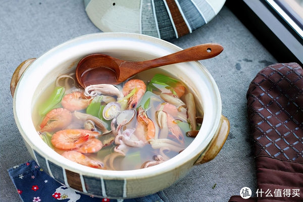 小鱿鱼|想贴秋膘,从这碗汤开始吧!随手一煮鲜掉眉毛,太简单