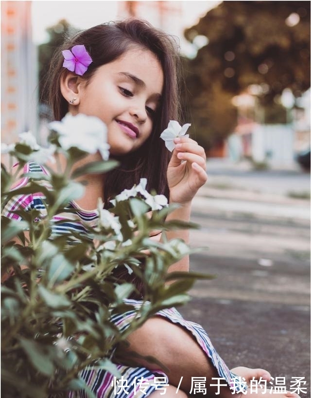 发现|九岁的孩子来家玩,偷了我的钱被发现了还撒谎,该怎么教育呢?