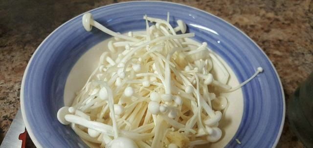 减肥食谱|减肥最狠的食材不是芹菜，而是它，隔天喝一碗，瘦成“衣架子”