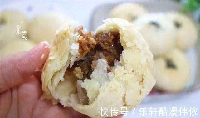 豆沙馅|中秋节吃月饼，这个馅的太香了，香酥多层，咬一口还爆汁