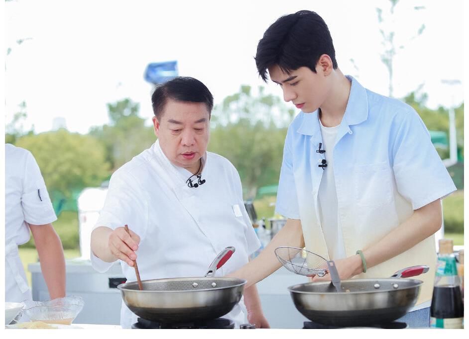 丁真|《中餐厅5》被指尴尬?罗大厨竟是最有综艺感的嘉宾!