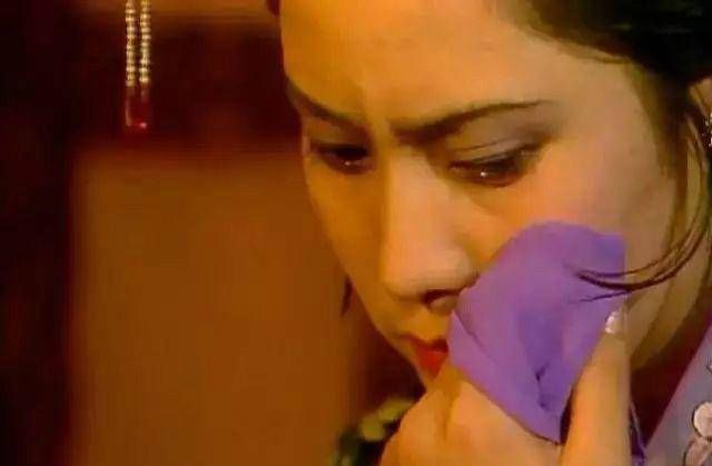 偕鸾|红楼梦里最可怜的小妾,不是周姨娘更不是赵姨娘,而是这2人