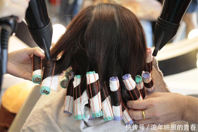 烫了头发不喜欢怎么恢复正常