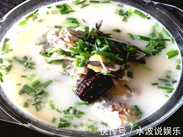 西梅|中医认为女人45岁，处于绝经期，常喝3汤，养子宫、预防早衰